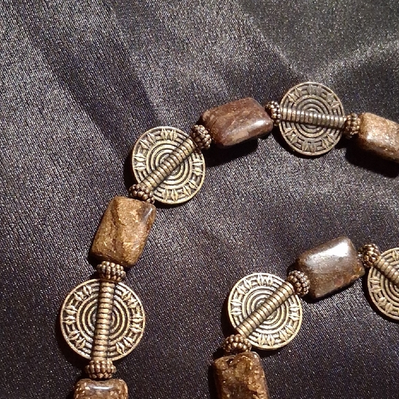 Coldwater Creek Brown Genuine Jasper and Gold Tone Aztec Statement Necklace. - Picture 7 of 16